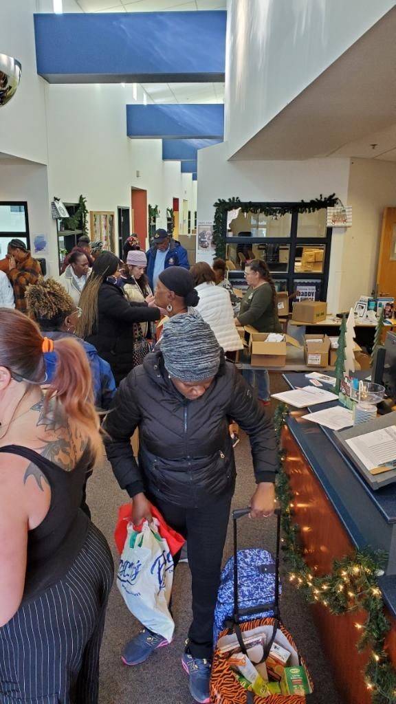 FLOW FOOD PANTRY